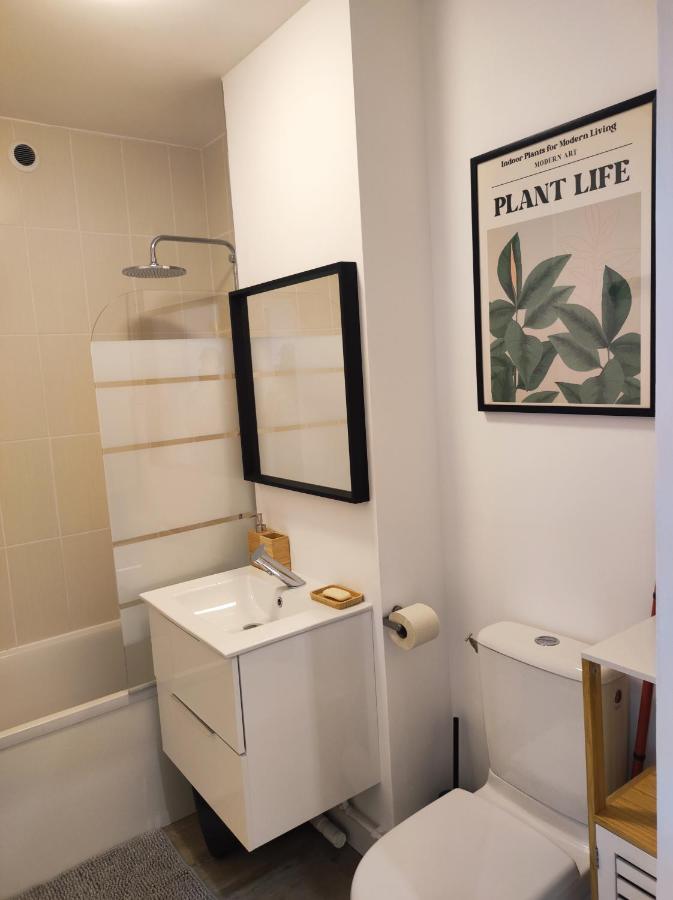 Lumineux Charming Appartement - Cozy Flat เลอเชอส์เนย์ ภายนอก รูปภาพ
